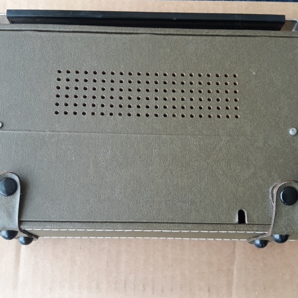 Vintage 60's Radio 🎵⚡🎵 - Picture 3 of 5